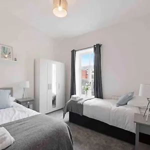 Apartment Town Center In Bishops Stortford